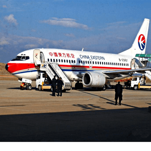 和田昆冈航空货运航空快运业稳步发展的原因是什么？